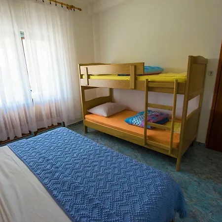 Apartmani Vesna Starigrad Paklenica Exterior photo