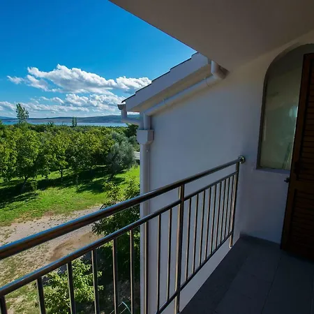 Apartmani Vesna Starigrad Paklenica Exterior photo