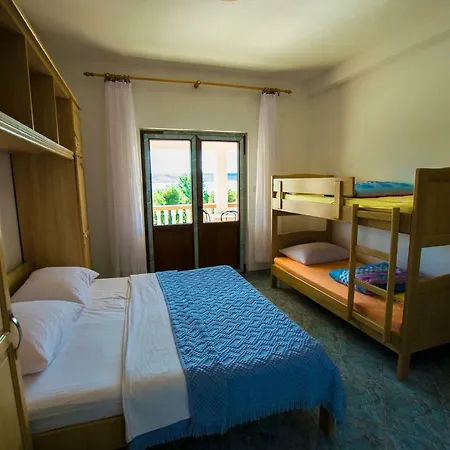 Apartmani Vesna Starigrad Paklenica Exterior photo