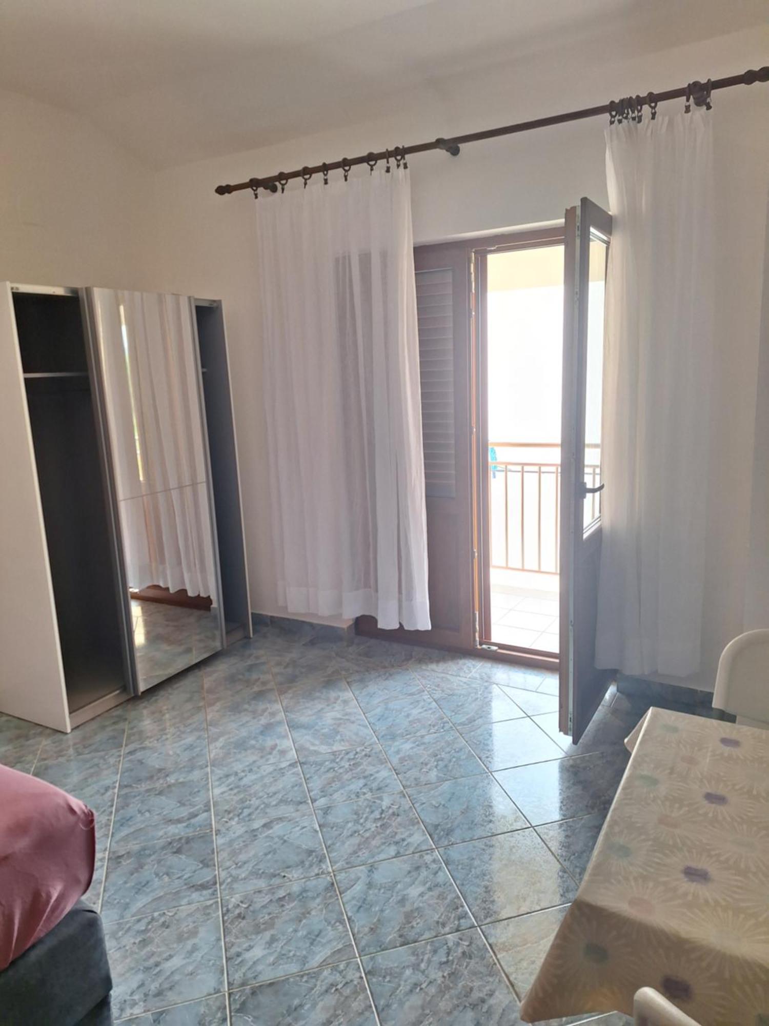 Vesna Apartment Starigrad Paklenica